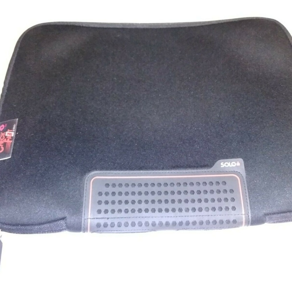 Black Laptop Computer Case - Picture 3 of 8